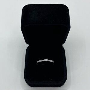 0.20 CT Double Twist Natural Diamond Wedding Ring